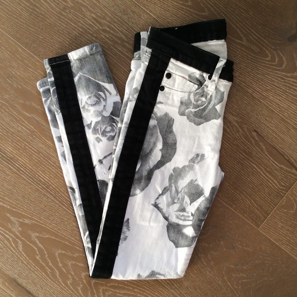 Hudson Leeloo Super Skinny Crop Jeans